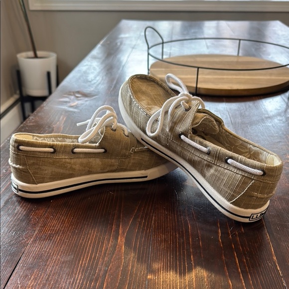 L.L. Bean Women’s Tan Boat Shoes - 8.5 - Picture 1 of 8